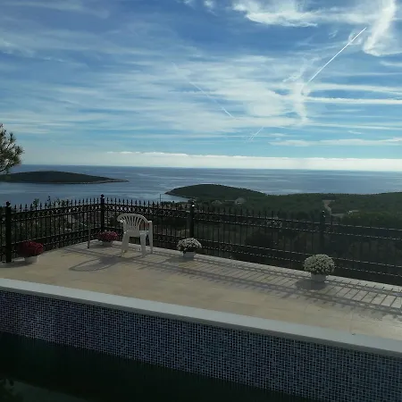 Magic View Villa *