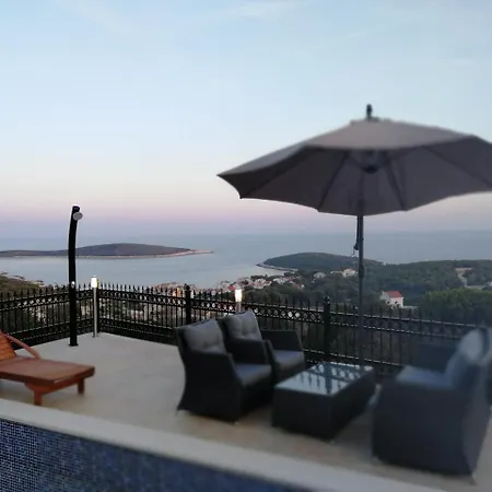 Magic View Villa *